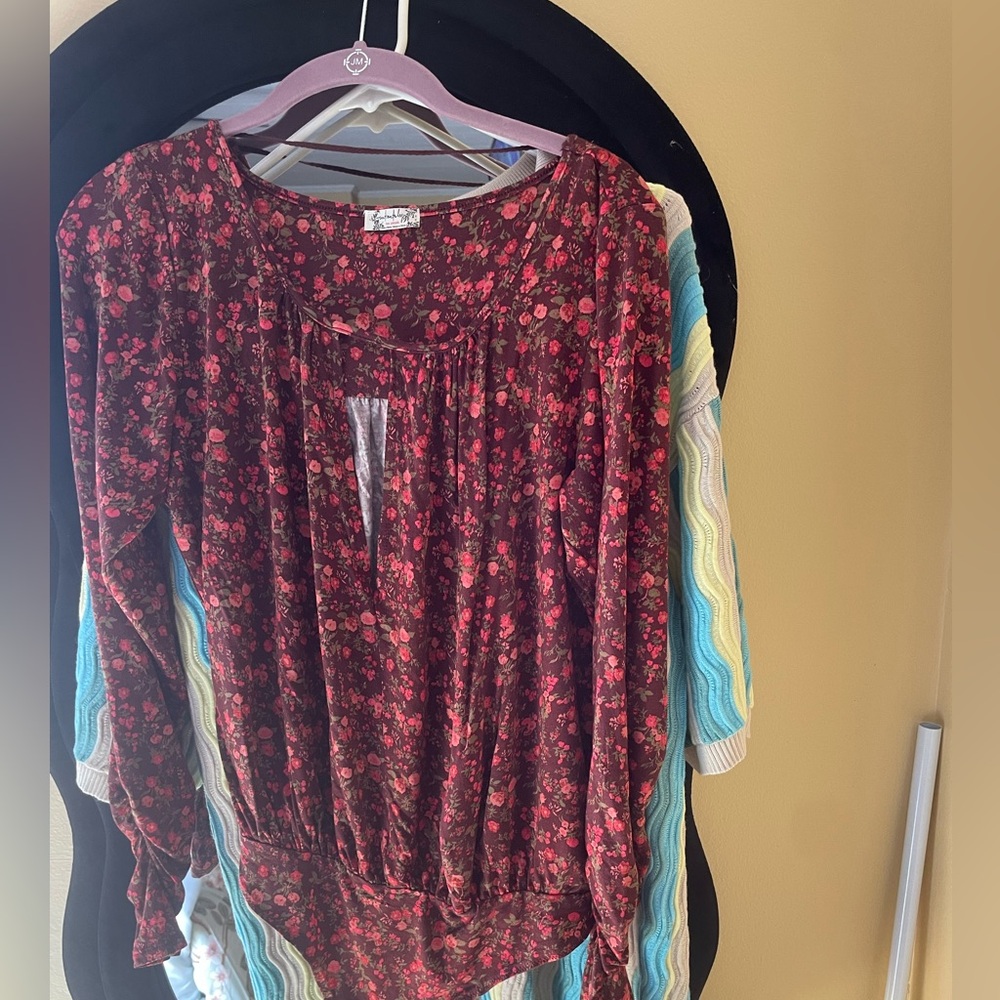 Free people top never worn